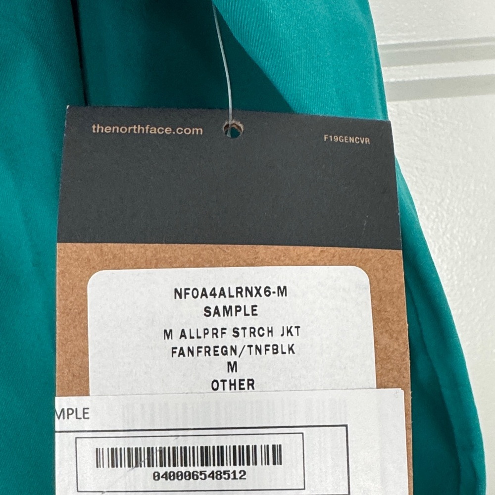 The North Face Men's Turquoise and Black Performance Jacket - Picture 3 of 5